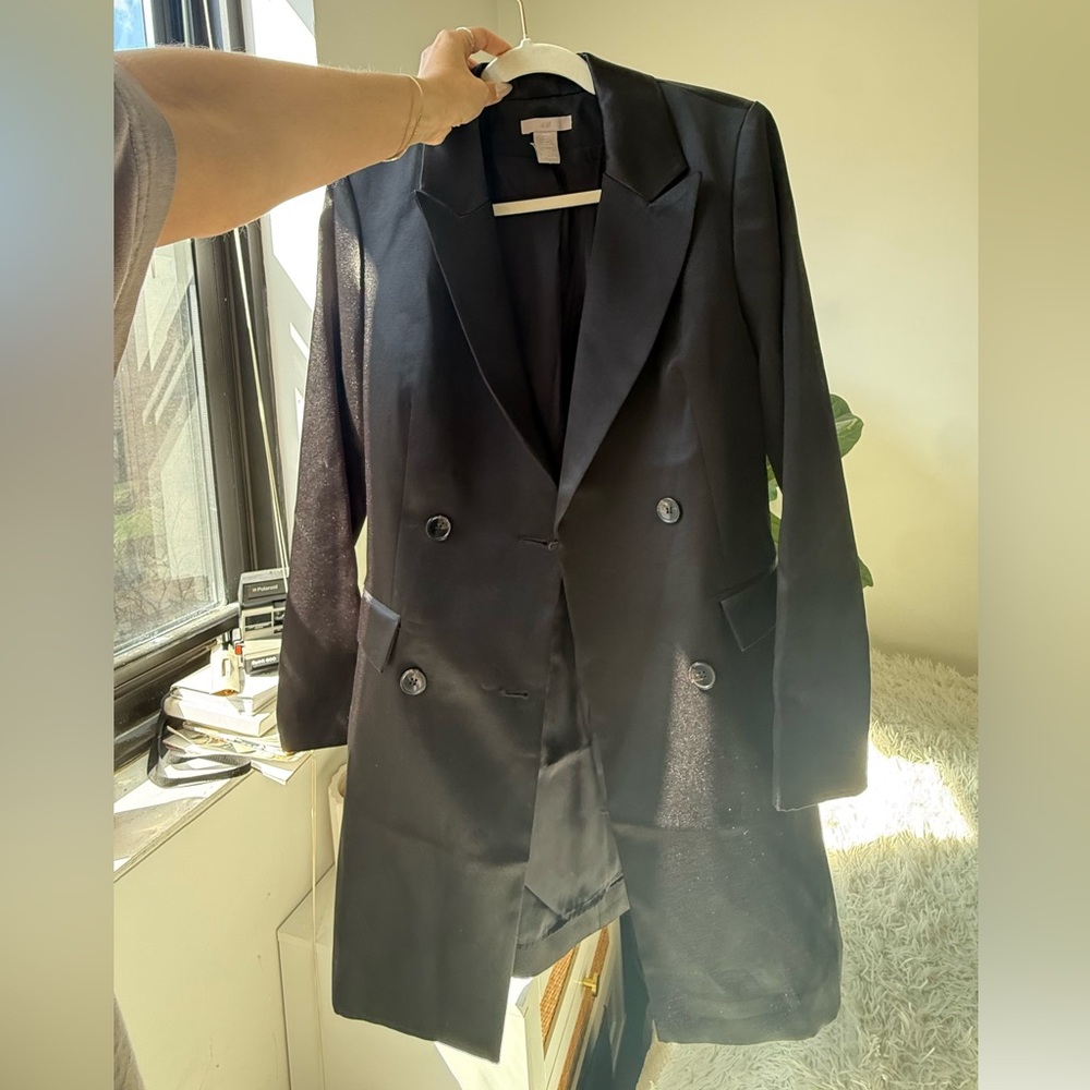 NWOT H&M Black Double-Breasted Women's Blazer Dress with light shoulder padding